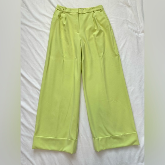 Express Stylist Super High Waisted Pleated Wide Leg Pant Size 10 - Picture 2 of 7